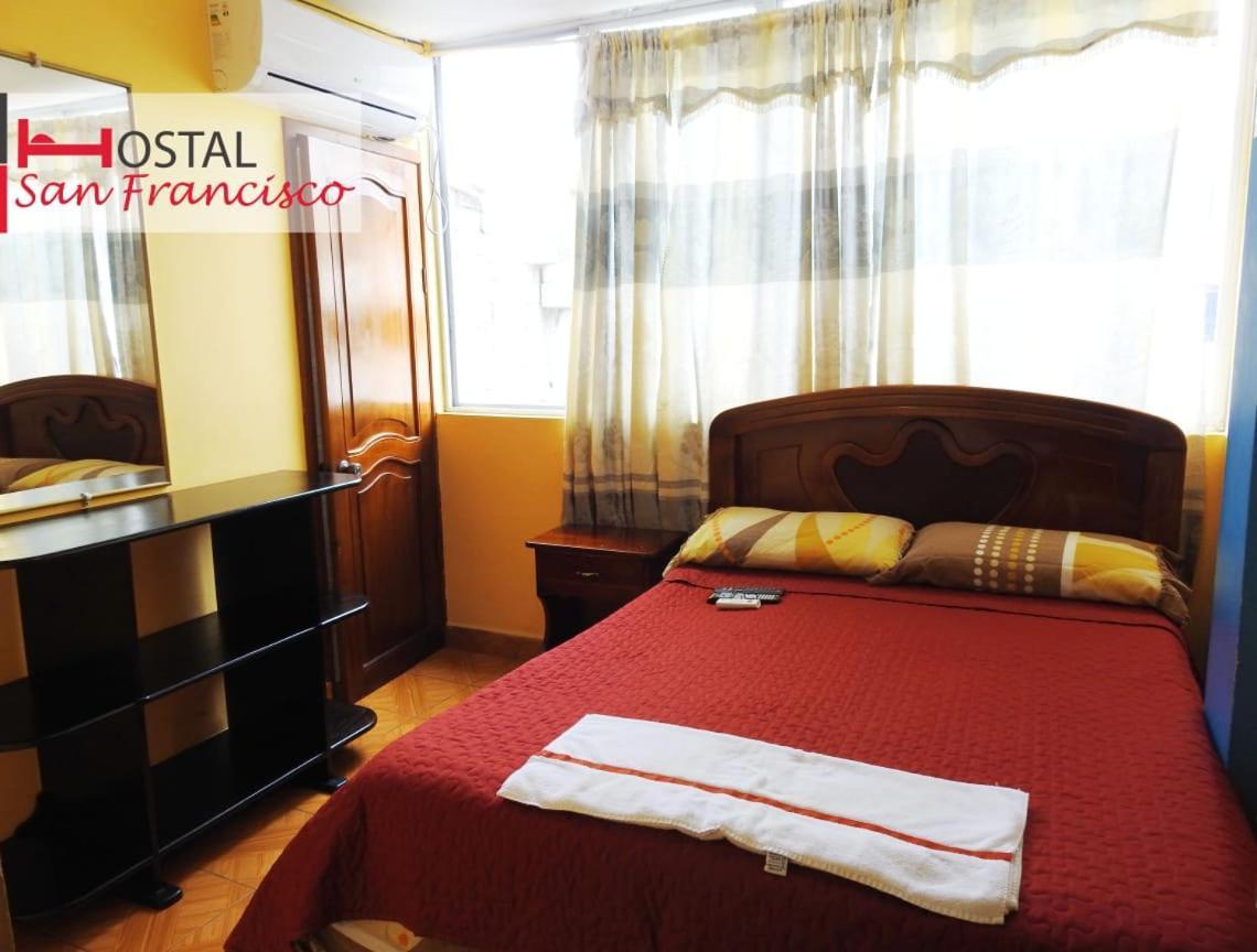 Hostal San Francisco Сан-Крістобаль Екстер'єр фото