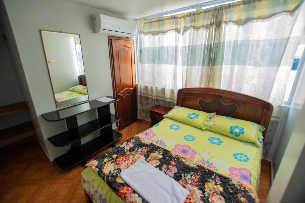 Hostal San Francisco Сан-Крістобаль Екстер'єр фото